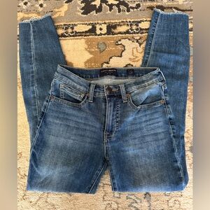 Lucky Brand Women's Classic Blue Skinny Jeans Size 2